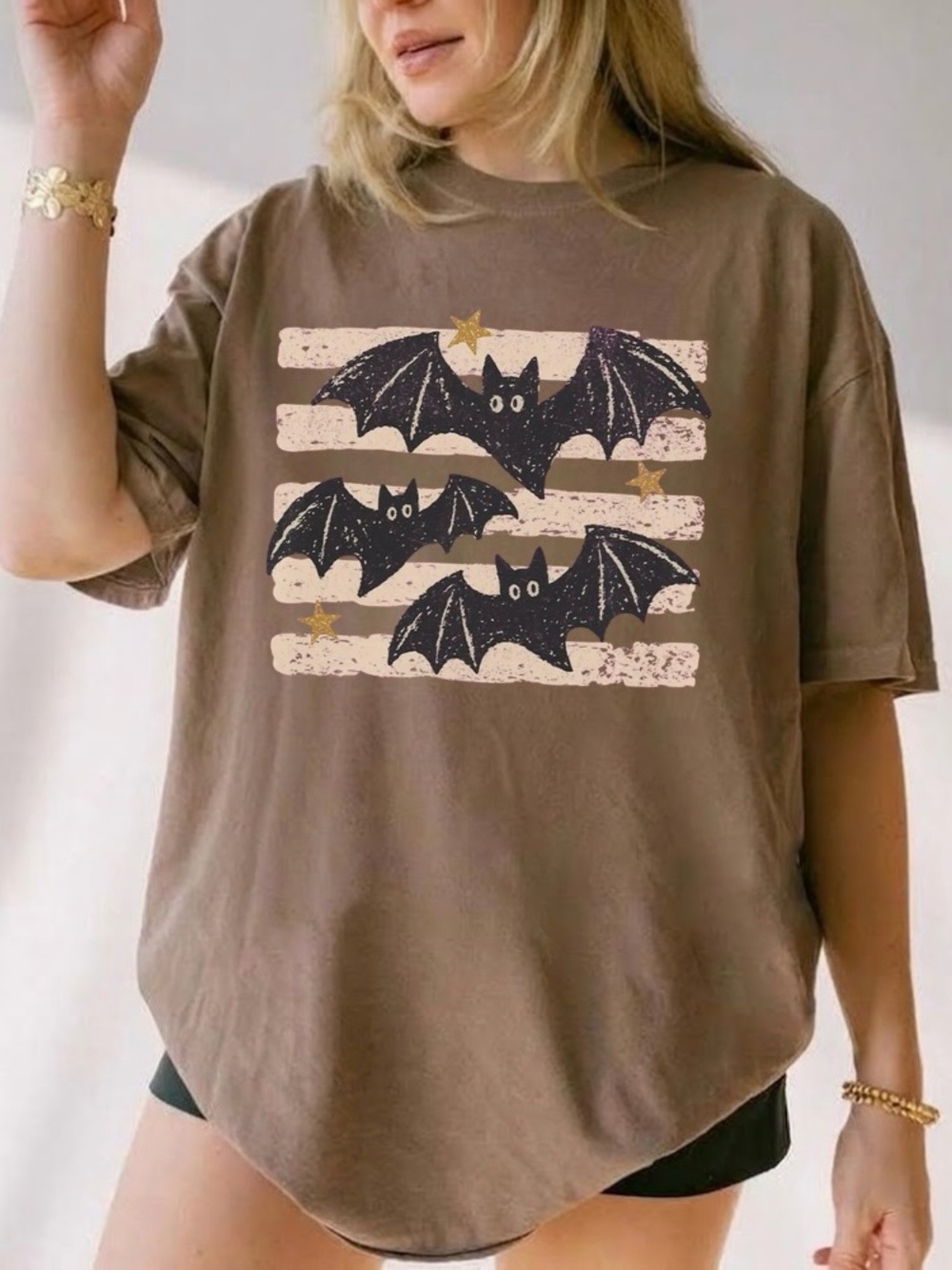 Comfort Colors Bat Halloween Retro Spooky Season Witchy Goth Graphic Tee